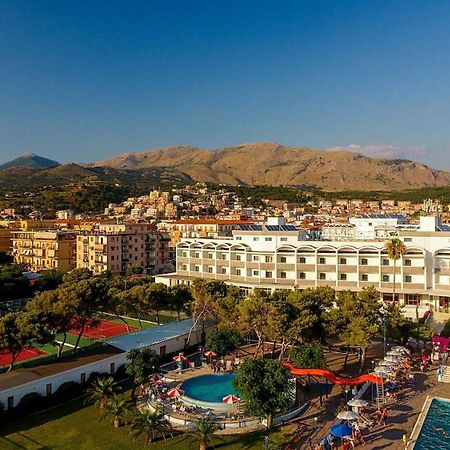 Hotel Santa Caterina Village Club Скалеа Екстериор снимка