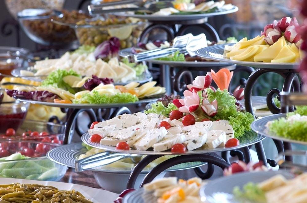 Hotel Santa Caterina Village Club Скалеа Екстериор снимка