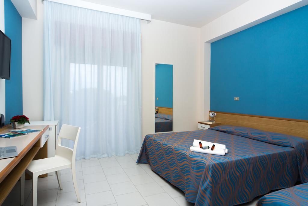 Hotel Santa Caterina Village Club Скалеа Екстериор снимка