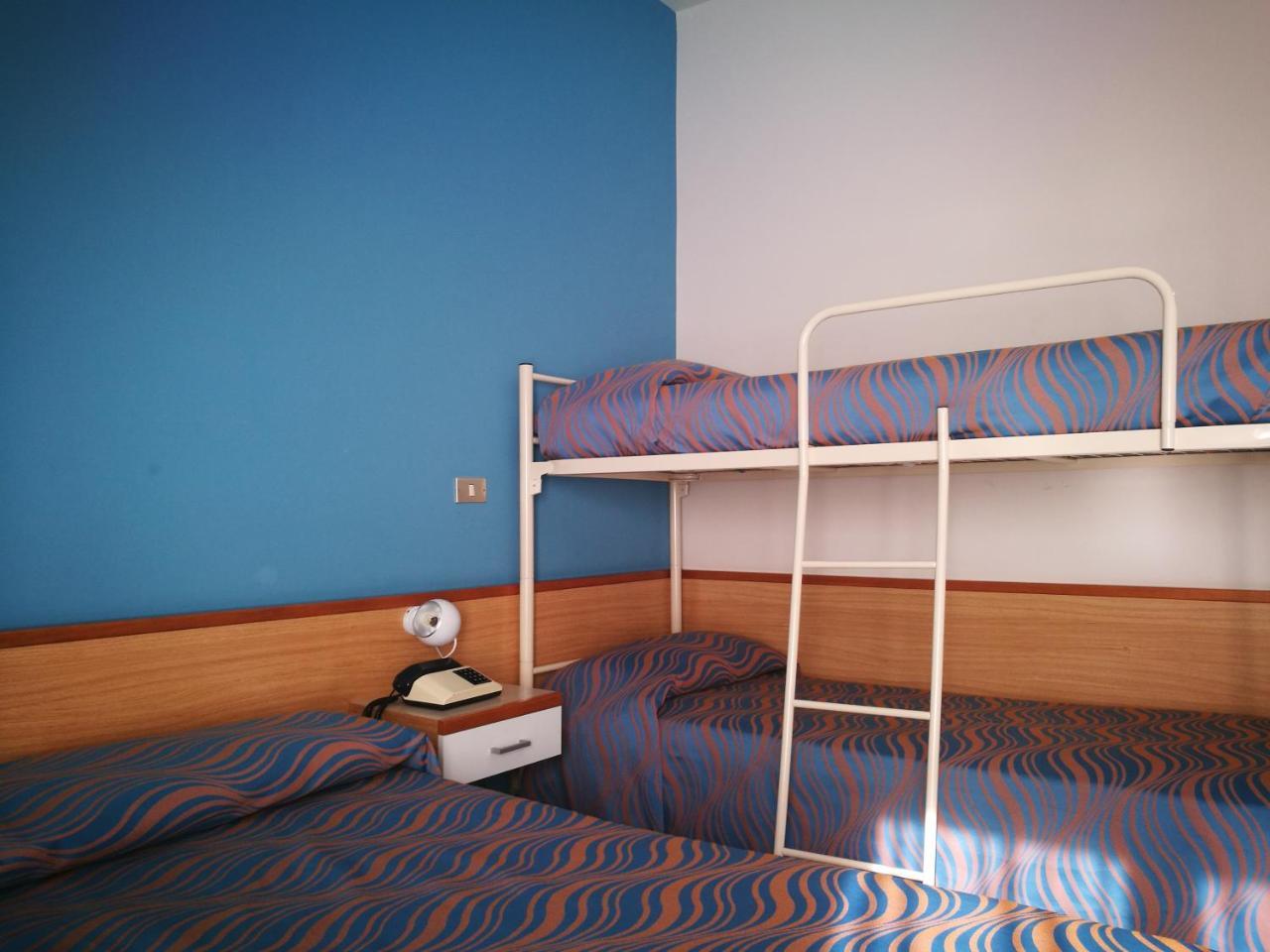 Hotel Santa Caterina Village Club Скалеа Екстериор снимка