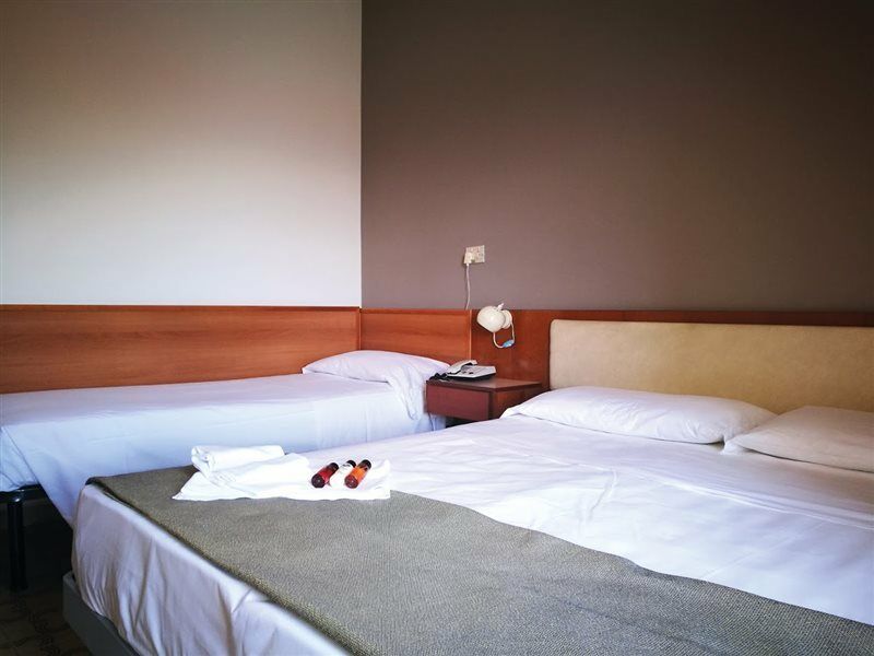 Hotel Santa Caterina Village Club Скалеа Екстериор снимка