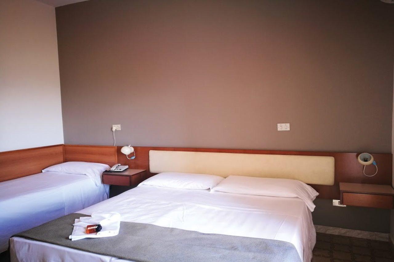 Hotel Santa Caterina Village Club Скалеа Екстериор снимка